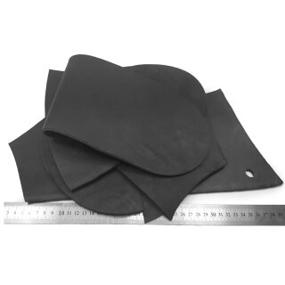 mittelgroße Lederreste aus Fettleder in verschiedenen Farben